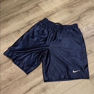 Nike Basketball Shorts Navy Men’s Medium pockets